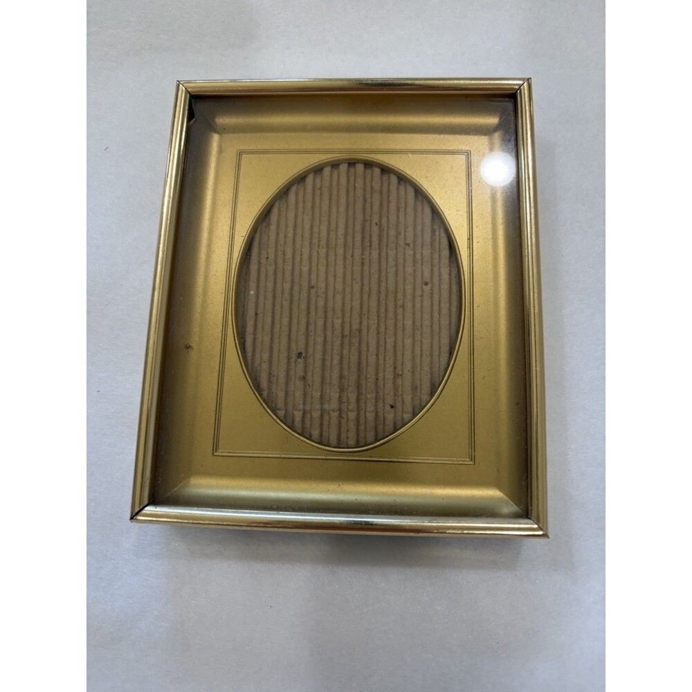 Vintage MCM 4x6 Gold Tone Picture Frame Oval Photo Insert
